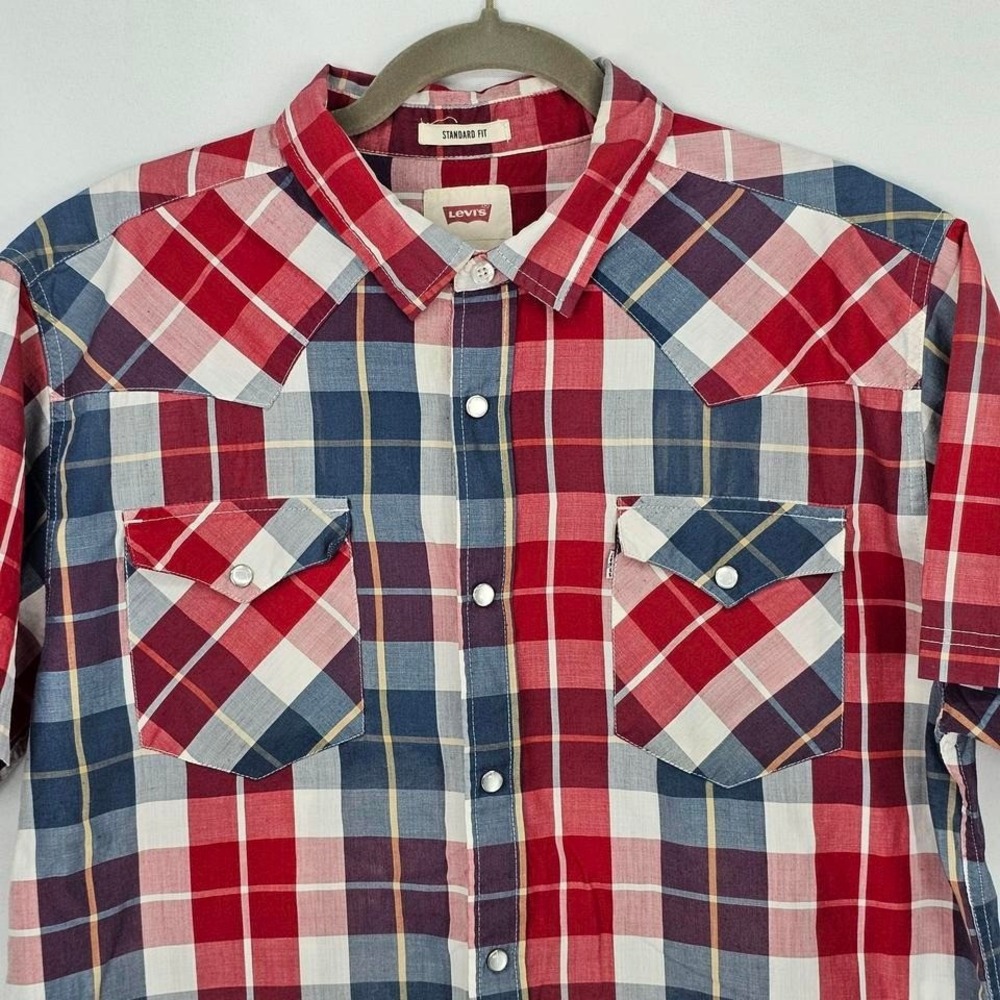 Levi's Men's Red White Blue Plaid Short Sleeve Snap Up shirt Size Large